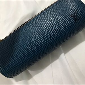 Louis Vuitton pochette